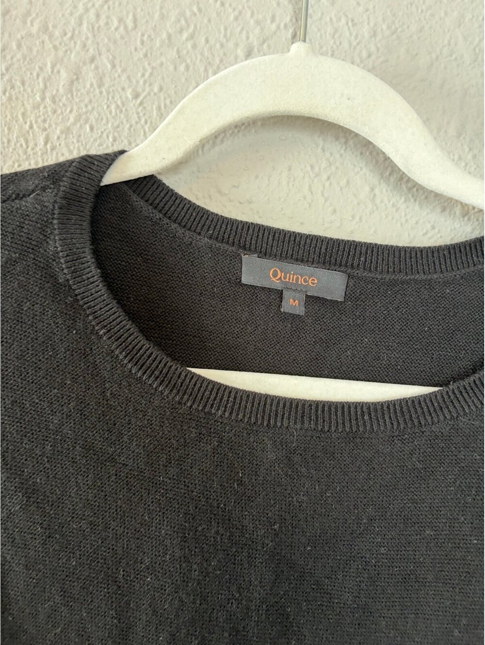 Quince Lightweight Cotton Cashmere Link-Stitch Dolman Sweater Black size M. On w - Picture 2 of 6